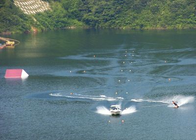 http://www.themalibucrew.com/forums/index.php?/topic/11951-aerial-pictures-of-slalom-course-wanted/